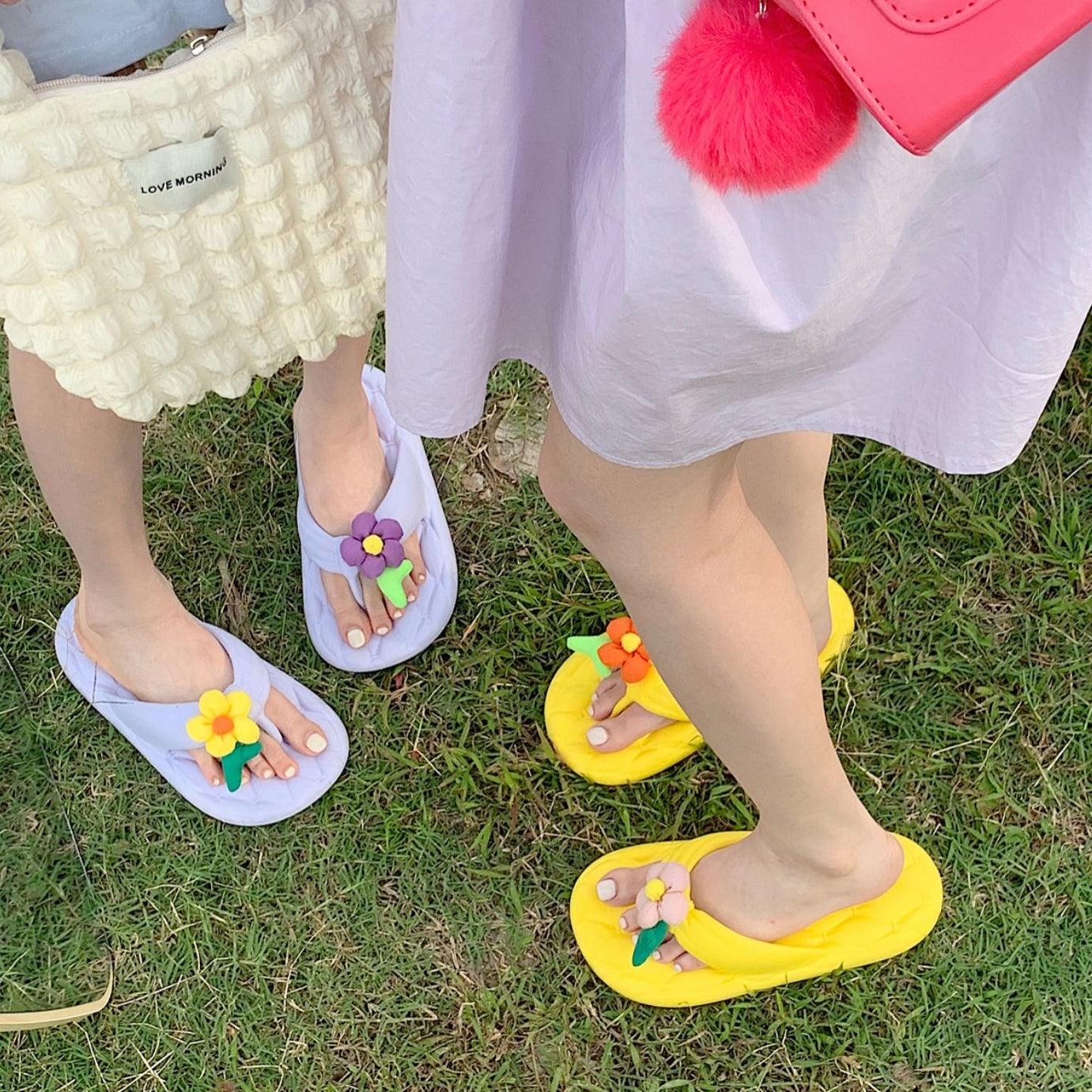 Flowers Flip Flops